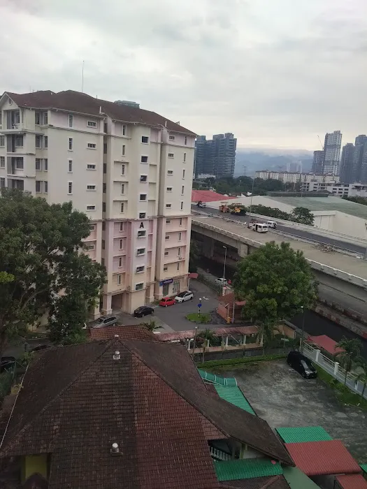 Kompleks Kediaman Kakitangan Awam Jalan Uthant (KKKA) Picture 4