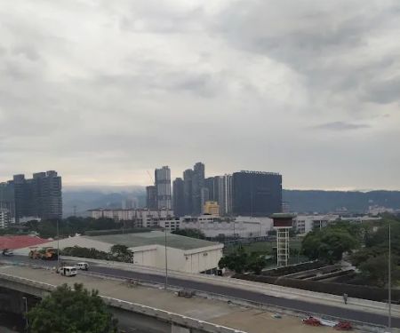 Kompleks Kediaman Kakitangan Awam Jalan Uthant (KKKA)