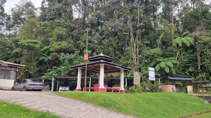 Surau Rumah Pangsa Taman Sungai Hijau Picture 4