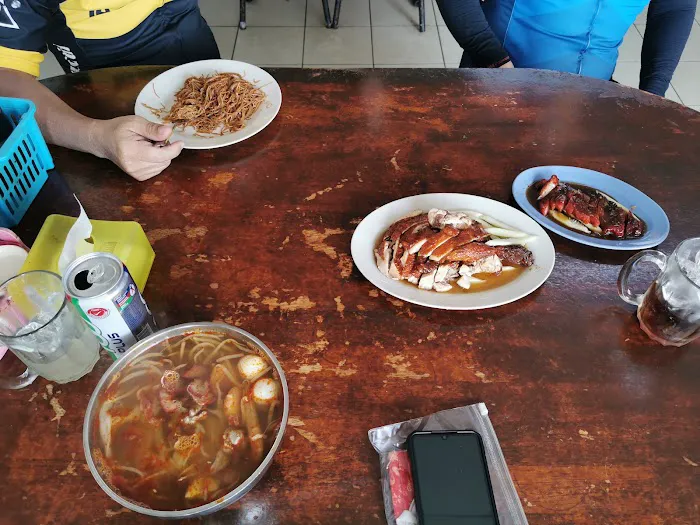 Chiang Kee Chicken on l强记鸡饭 (Pasir Penambang) Picture 2