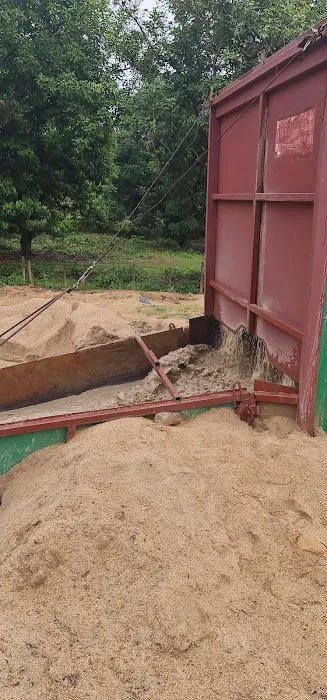 Pengkalan nelayan kuala jempol Picture 1