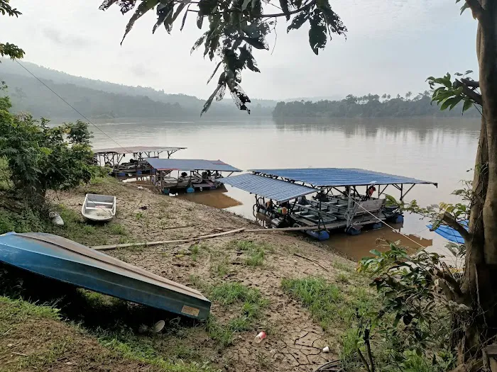 Pengkalan nelayan kuala jempol Picture 4