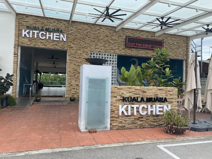 KUALA-MUARA KITCHEN Picture 3