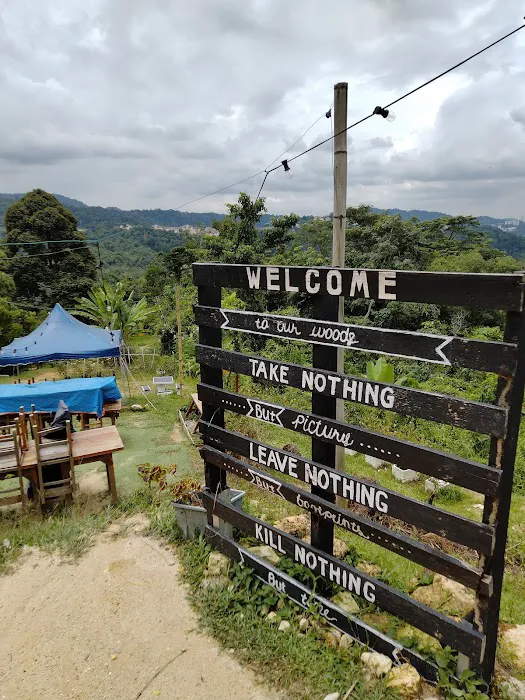 Kemensah Hiking Trailhead Picture 3