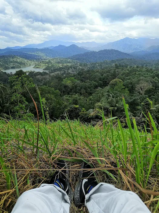 Kemensah Hiking Trailhead Picture 4