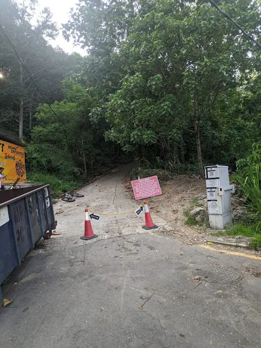 Bukit Dinding Entrance Picture 7