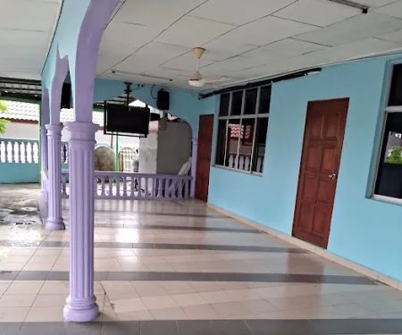 Surau Jumaat Al-Ibtida'iah Kampung Bendahara