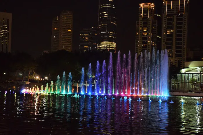 Symphony Lake Water Show Picture 4