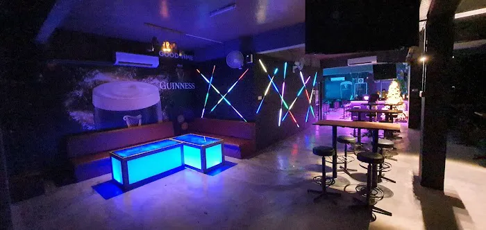 隔壁老王 MR WANG KARAOKE BAR Picture 3