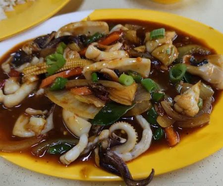 Suria Tomyam ( Kedai Kuning)