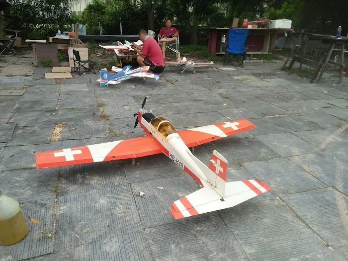 Kundang Flight Field Picture 3
