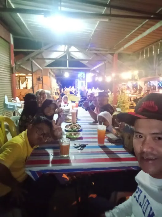 Aaira Seafood Picture 3