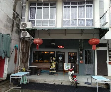 THE VILLAGE INN (Sungai Klau)