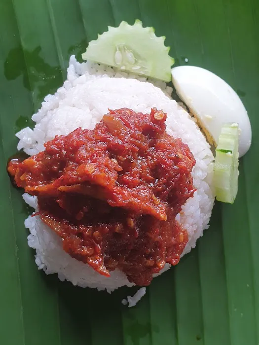 Nasi Lemak Daun Pisang Feri Picture 8
