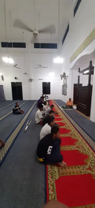 Surau Kampung Tok Empat Majid Picture 3