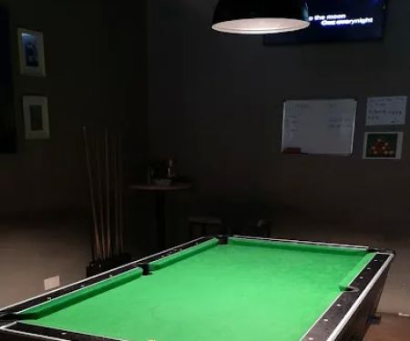 Venetian Bar & Lounge