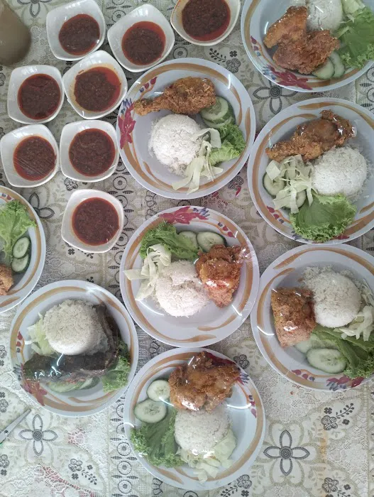 YUNIC CHICKEN RICE Picture 10