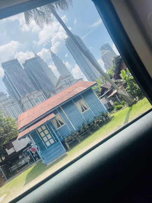Rumah Biru Kampung Baru Picture 6