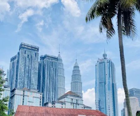 Rumah Biru Kampung Baru