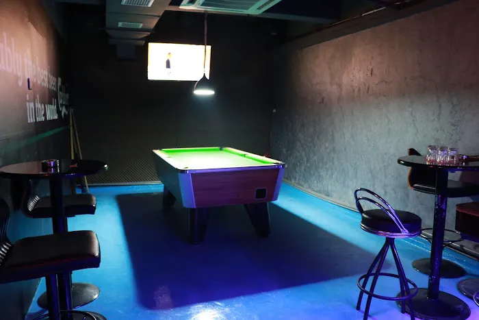 Century Bar Picture 3