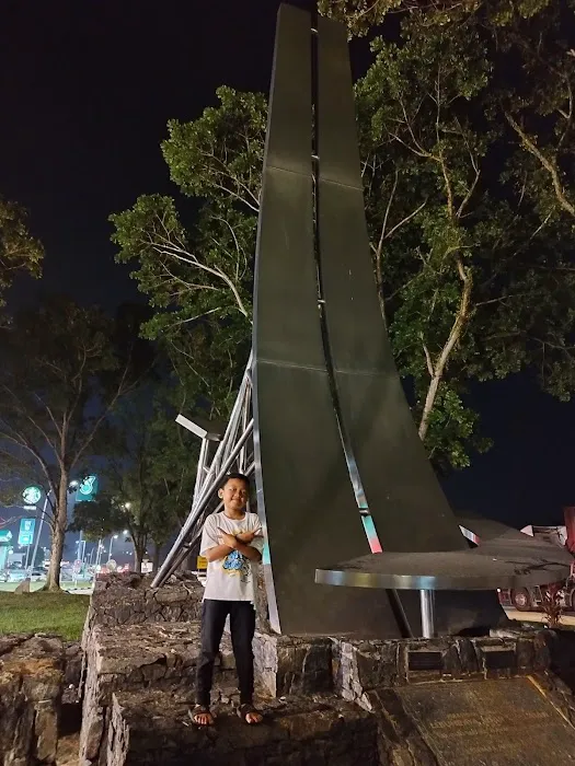 Tugu Lebuh Raya Utara Selatan Picture 3