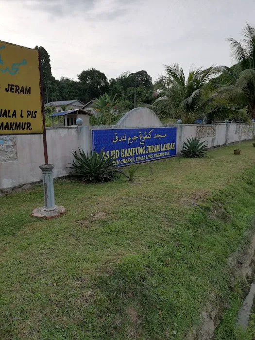 Masjid Kampung Jeram Landak Picture 5