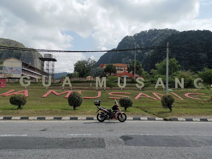 0 km Gua Musang (Route 8) Picture 3