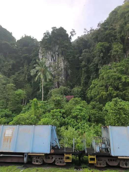 Gerai Makan Dan Buah-buahan Bandar Maran Picture 5