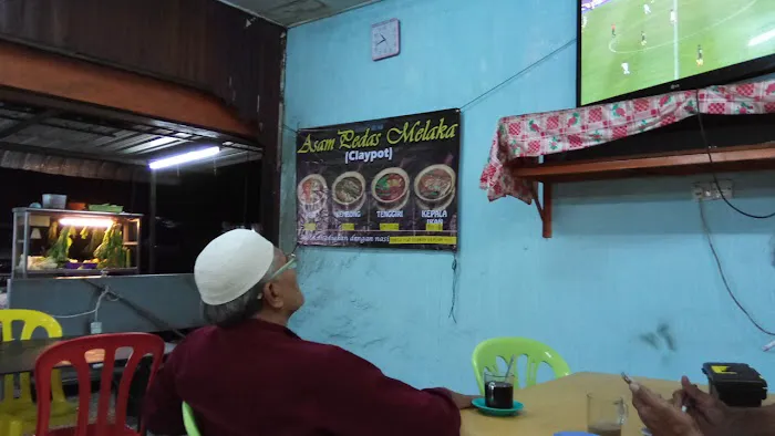 Aimanur Cafe Maran Picture 11