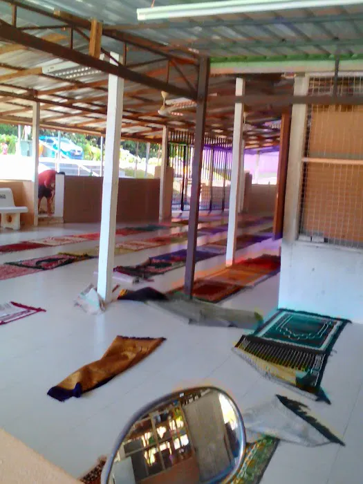 Surau Kampung Sungai Pusu Picture 1
