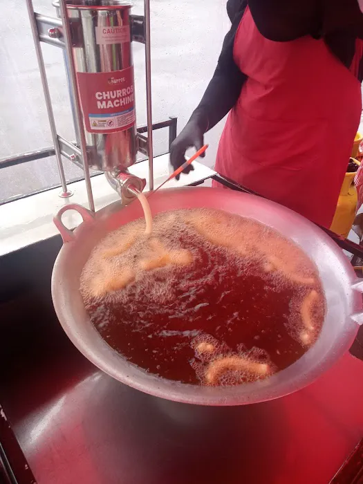 MR CHURROS (Maran) Picture 8