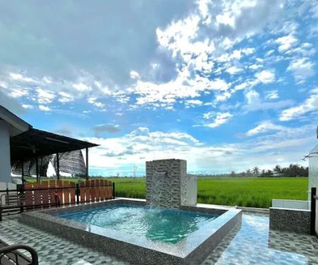 Du2019TAMBAK FAMILY HOMESTAY