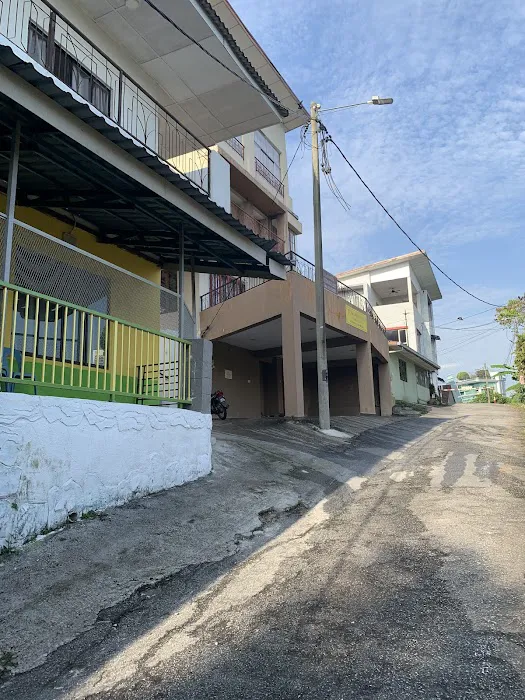 Nur Bougainvillea Homestay Picture 3