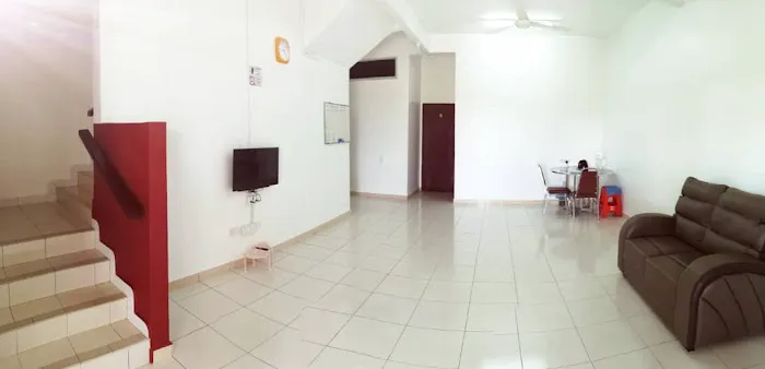 RUMAH TAMU TRIANG/BERA (HOMESTAY) Picture 8