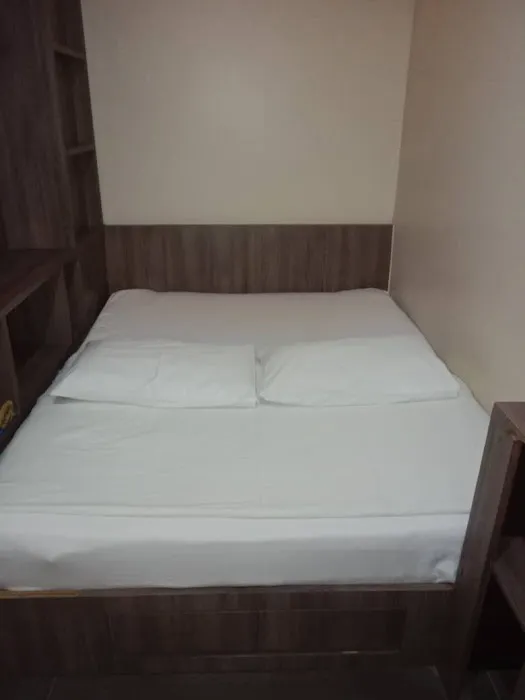 OYO 91040 Hotel Ezi Inn Picture 6