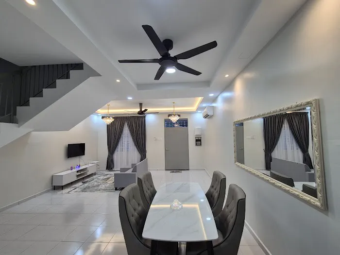 RIZQI HOMESTAY Picture 7