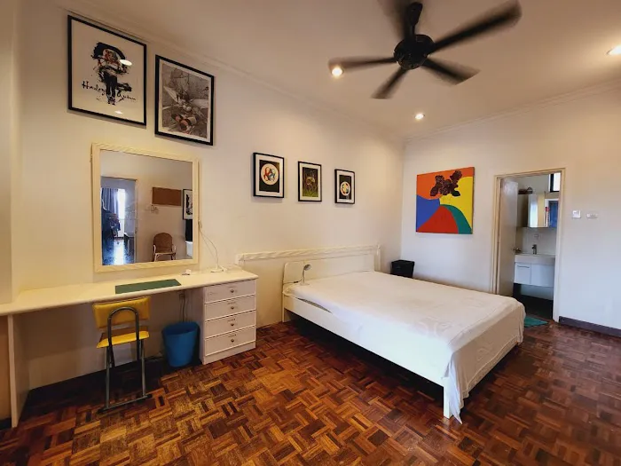 LFKL's Homestay, Spacious Ensuite Airbnb at 20 Jalan Dutamas Raya, Segambut, 2km to Publika, Mont Kiara Picture 2