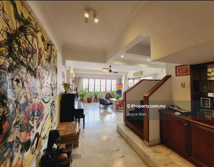 LFKL's Homestay, Spacious Ensuite Airbnb at 20 Jalan Dutamas Raya, Segambut, 2km to Publika, Mont Kiara Picture 7