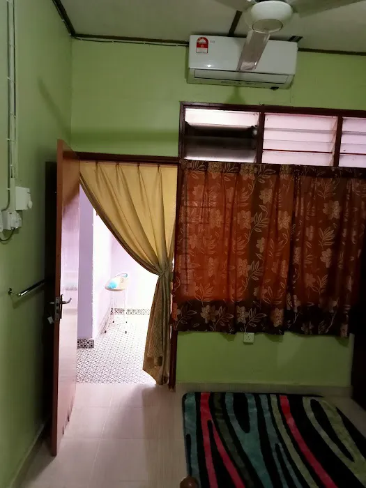 Bahari/Lutfi Homestay Picture 10