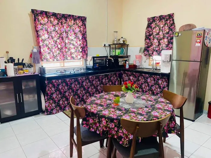 Sakura homestay pulau indah Picture 4