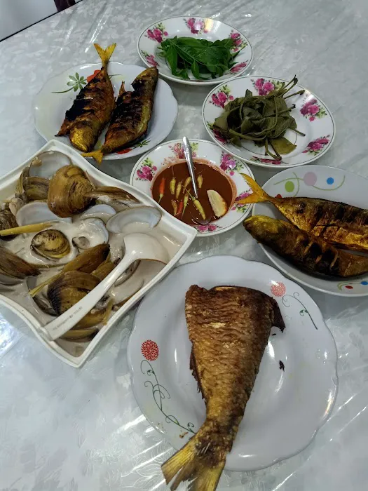 Che Safiah (Mak Ngoh) Picture 3