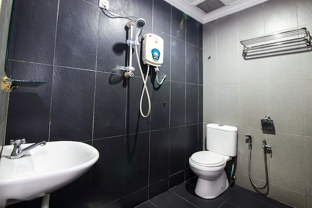 Super OYO 443 Crystal City Hotel Picture 5