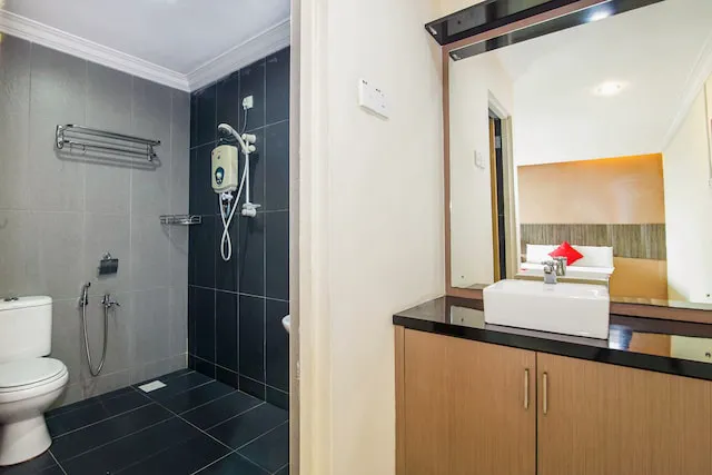 Super OYO 443 Crystal City Hotel Picture 3
