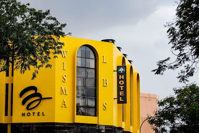 Beez Hotel Picture 1