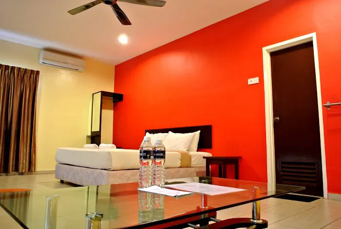 Wau Hotel & Cafe Picture 8