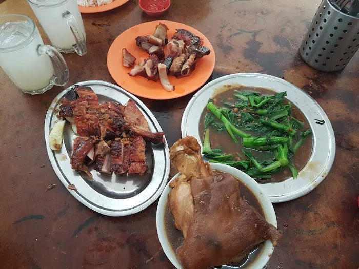 New Leng Nam Hotel & Restaurant Picture 4