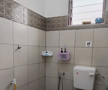 HOMESTAY IBU ILHAM DAN ABAH QUDEEN KALUMPANG