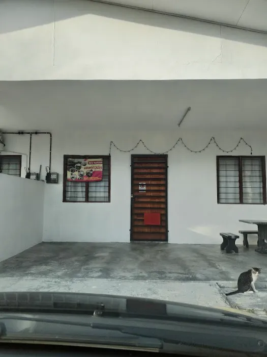 HOMESTAY IBU ILHAM DAN ABAH QUDEEN KALUMPANG Picture 7