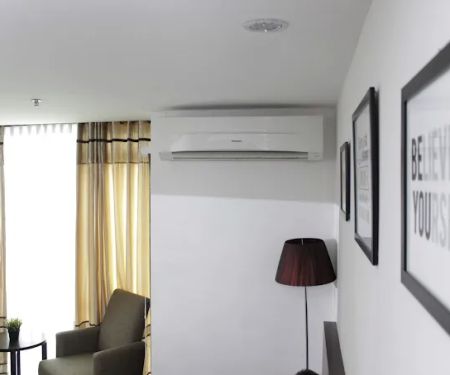 Qaseh Aryaana Apartment Suites