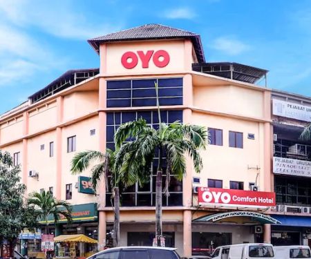 Super OYO 828 Comfort Hotel Shah Alam
